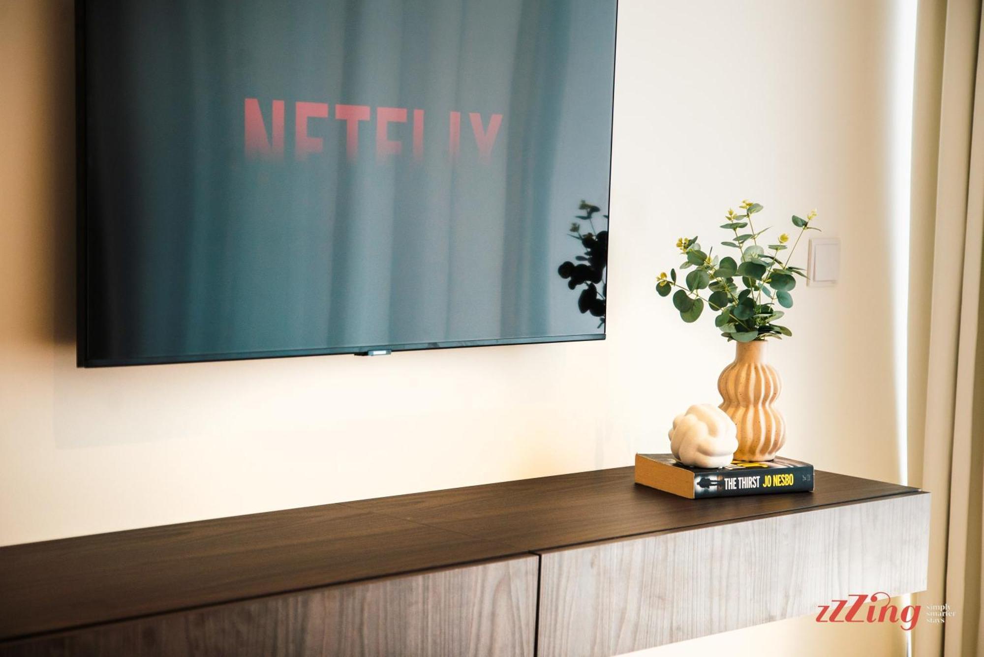 Exclusive Luxury At Mercury Towers
