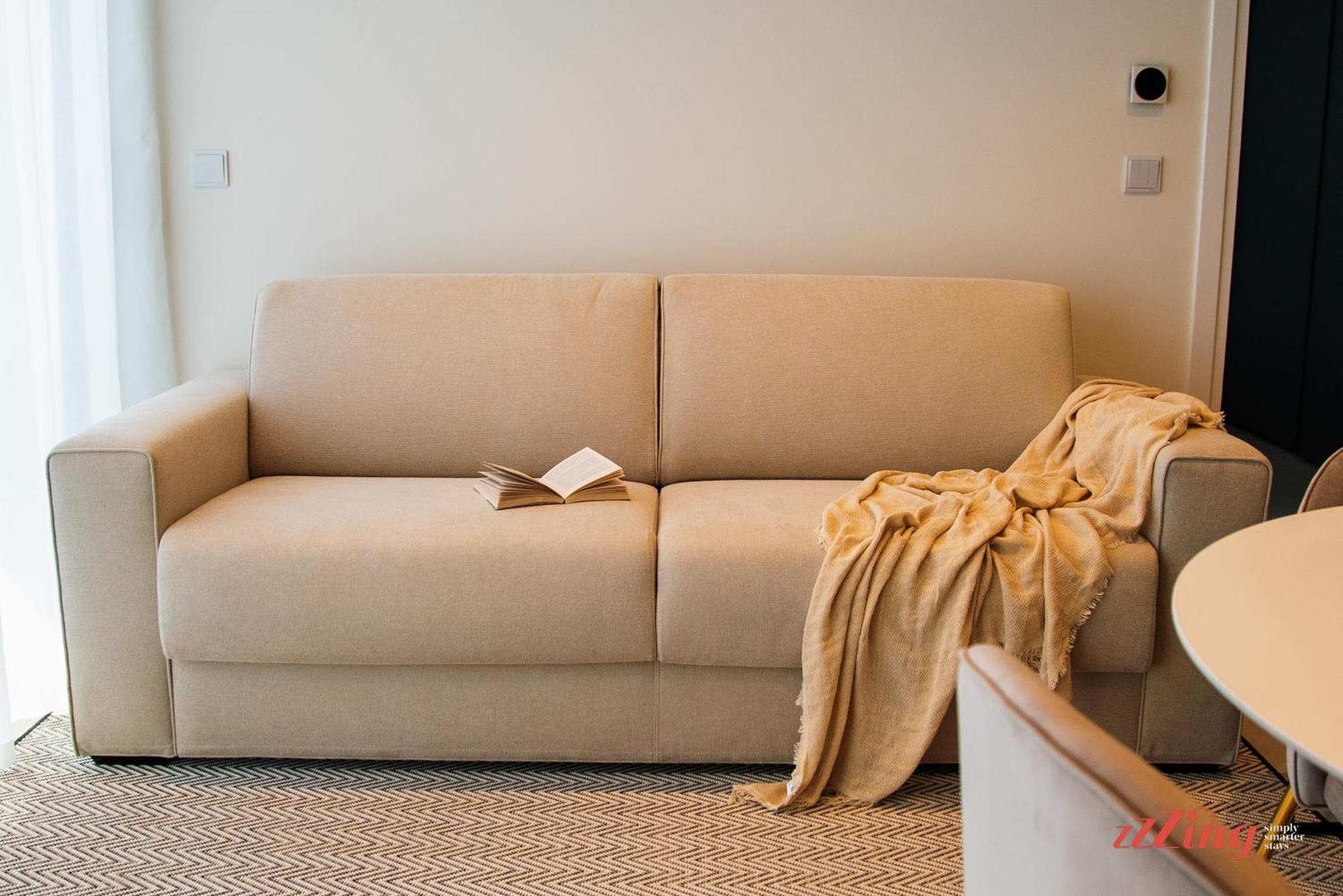Exclusive Luxury At Mercury Towers *